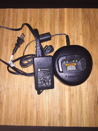 Motorola mag one charger with orig. power supply for bpr40 two way radio for sale