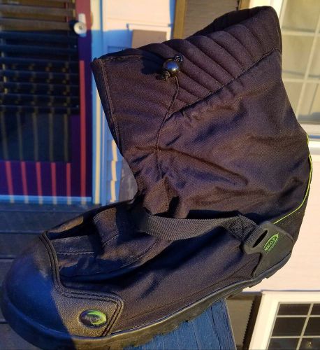 Neo Size 14 insulated postal overboots