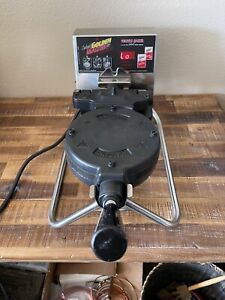 CARBON&#039;S RT1 Golden Malted Waffle Baker Professional Waffle Iron TESTED