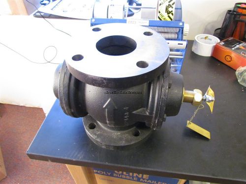 Johnson controls vg2431um globe valve,2-way,nc,3 in,flanged g7028436 for sale