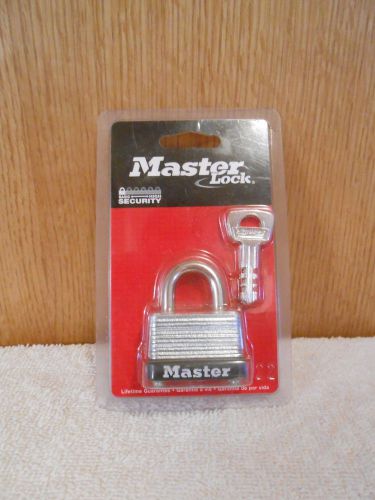 MASTER LOCK - Padlock w/ Key - 1&#034; Shank No. 22d~NEW