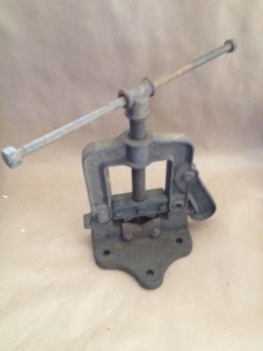 Reed Mfg. Co. Erie PA. Plumber&#039;s Bench Vise #72 Cast Iron