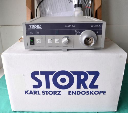 Storz 20132520 Xenon 100 Light Source / Water Bottle in Box