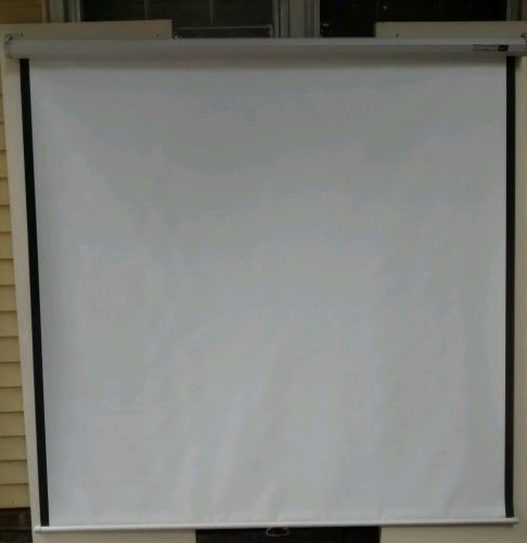 Da-Lite Model B 70 x 70 / 96&#034; diagonal manual projector screen