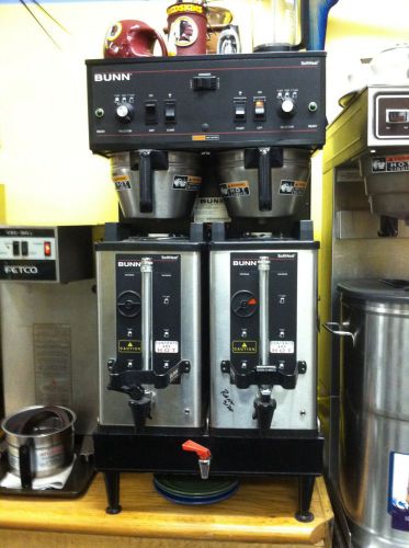 Commercial dual coffee brewer and grinder