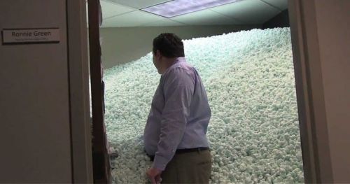 Shipping Packaging Packing Peanuts 39 gallon bags apx 5 cube ft pr bag Supplies