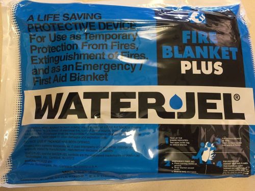 Water jel fire blanket plus 6&#039; x 5&#039; style 7260-p/ with roehampton burn sheet for sale