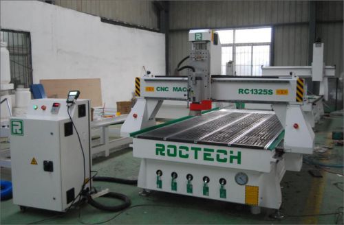 Roctech cnc router 4x8 and servos includes shipping. for sale
