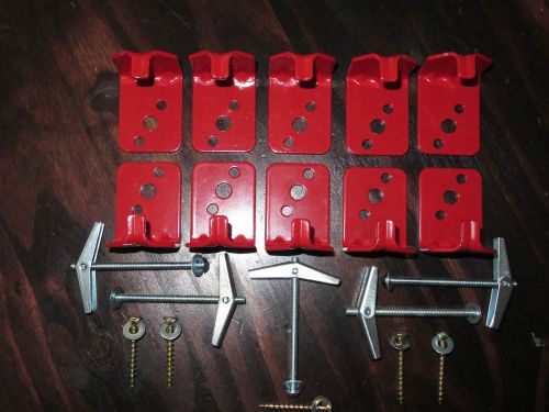 LOT OF 10-UNIVERSAL WALL MOUNT 5 &amp; 10 lb. SIZE FIRE EXTINGUISHER BRACKET NEW