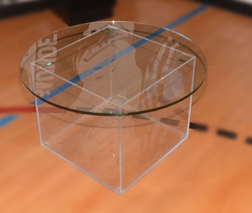 Glass reception table