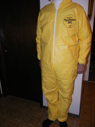 DUPONT Tychem Tyvek QC127S Yellow Medium Coverall Chemical Hazmat Suit QC127