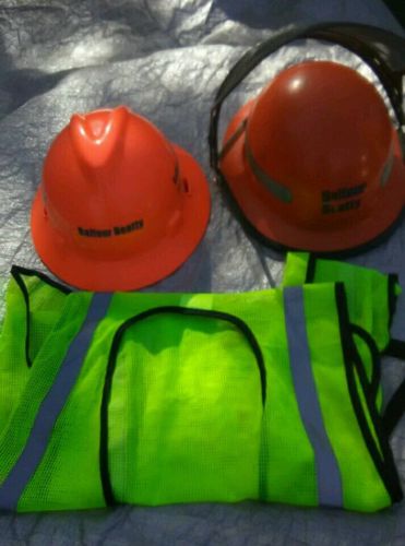 OSHA safety lot! Hardhats, visor and vest.