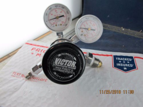 Victor high purity 2 stage regulator with purge valve non corossive gas [#6] for sale