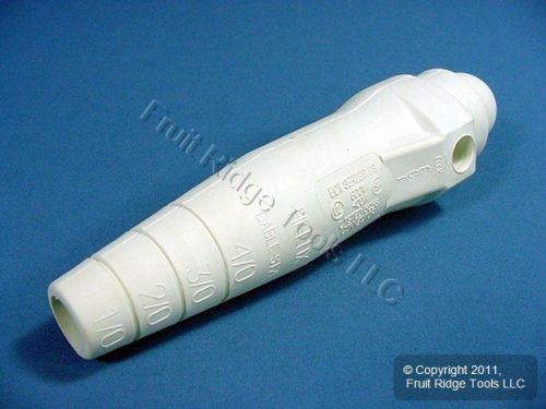 White Leviton 18 Series Female Cam-Type Connector Insulating Sleeve 18SDF-14W