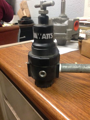 WATTS REGULATOR 300 PSIG WITH AIR PRESSURE GUAGE R11-03C-M3