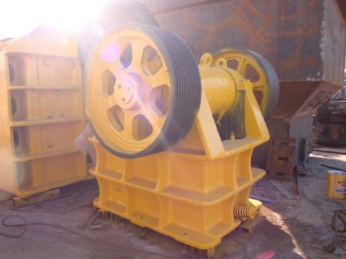 New pe200 x 350 universal jaw crusher with 11kw 60hz motor free shipped by sea for sale