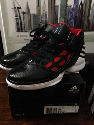 Adidas adiZero Derrick Rose 2 Size 6 BLACK1/RED/RUNWHT