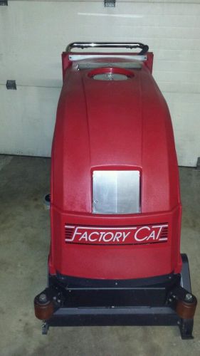 Factory cat 22 cylindrica floor scrubber.(160 hour&#039;s).traction drive.new charger for sale