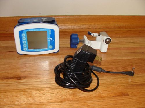 KANGAROO JOEY Enteral FEED AND FLUSH PUMP W/ POLE CLAMP AND A/C ADAPTOR USED