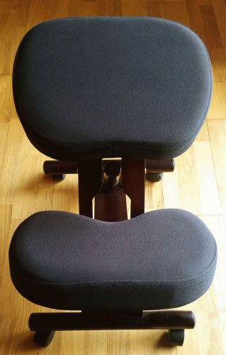 WorkSmart KCW7 Ergonomically Designed Wood Knee Chair