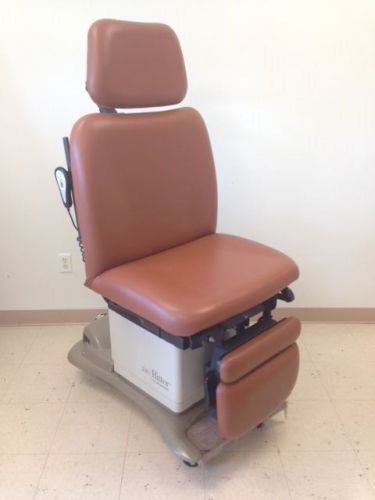 MIDMARK Ritter 230 Power Procedure Chair Exam Table Excellent Condition Clay top