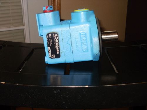 Vickers (eaton) v10 1a20 1p3p1a20 displacement hydraulic vane pump for sale