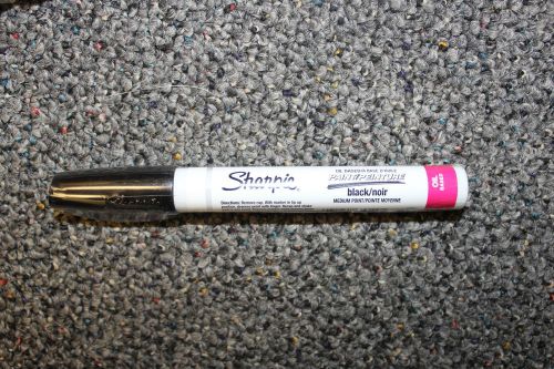 Sharpie Paint Marker Pen Oil Based Med Point Black Pack of 9
