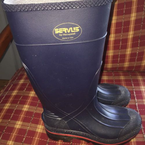 Servus  boots, rubber womens,  8 men 6 pull, nvy/rd/blk,  new for sale