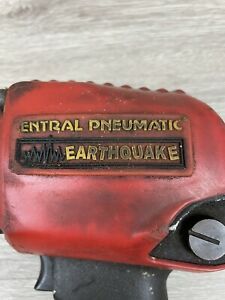 CENTRAL PNEUMATIC EARTH QUAKE 90 PSI MAX IMPACT1/2&#034; WRENCH 0626J Pre-Owned