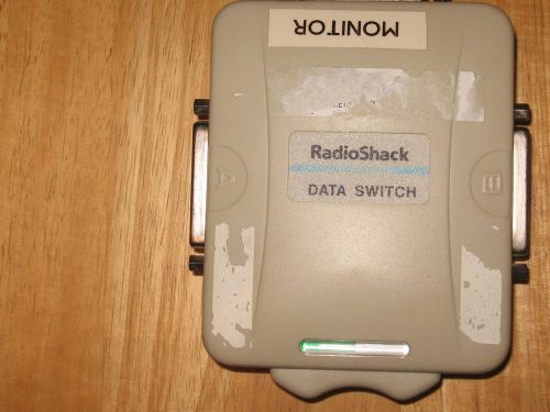 VINTAGE_RS232  A / B_DATA SWITCH by RadioShack_ PUSH BUTTON