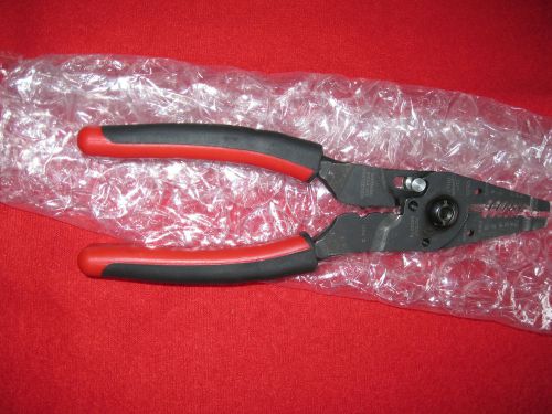 Snap On Tools Wire Strippers/Crimper/Bolt Cutter 8&#034; Long PWCS9, Never Used.