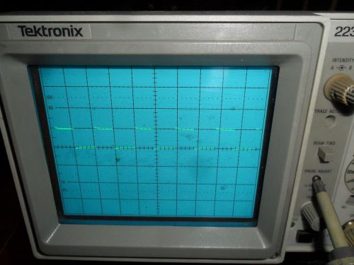 Tektronix 2235 Oscilloscope 100MHz 2 Channel
