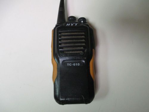 HYT TC-610U(2) Portable Radio 450 - 470 MHz