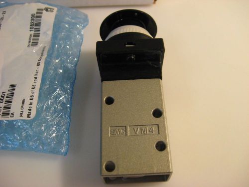 SMC Valve with Switch, SMC VM$, AMAT 3870-02920, 1/8&#034; NPT (Black), New