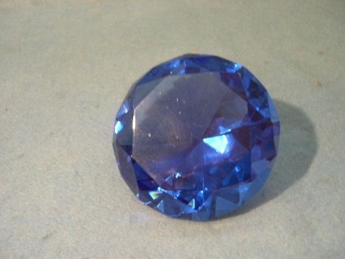 BLUE DIAMOND SHAPED GLASS PAPERWEIGHT