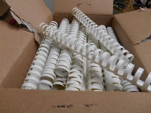PLASTIC BINDING COMBS 19 RING 125 UNITS 1&#034;  WHITE