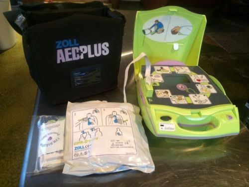 Zoll AED Plus w/ carry case