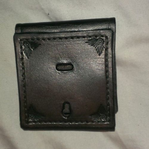 Black heavy gauge leather law belt clip badge holder san pedro saddlery - new for sale