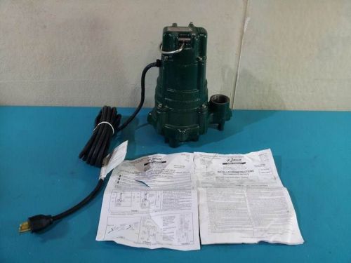 Zoeller 140-0005 1 HP, Automatic, Cast Iron, Submersible Sump Pump