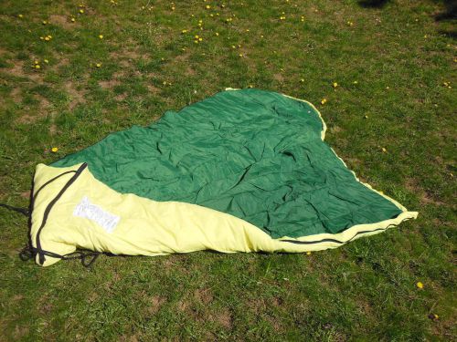 FSS Sleeping Bag Yellow/Green for CAMPING Hunting &amp; OUTDOOR FUN Forrest Service