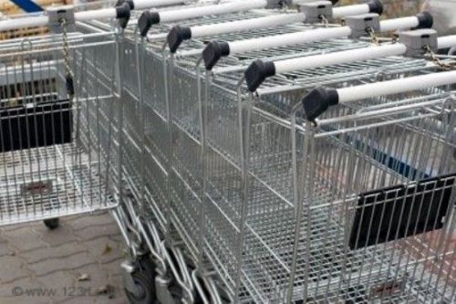 300 shopping carts / store baskets