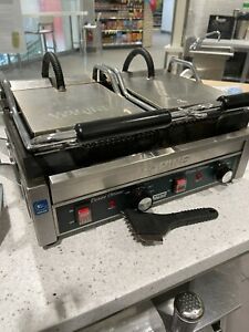 Waring WPG300 Double Commercial Panini Press w/ Cast Iron Grooved Plates, 240v