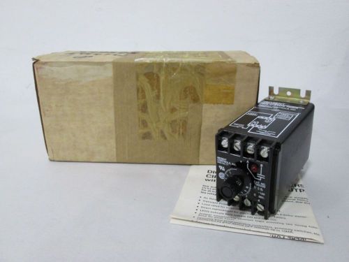NEW REGENT CONTROLS TM2200-D5S-120 SOLID STATE DELAY CYCLE TIMER 120V-AC D286602
