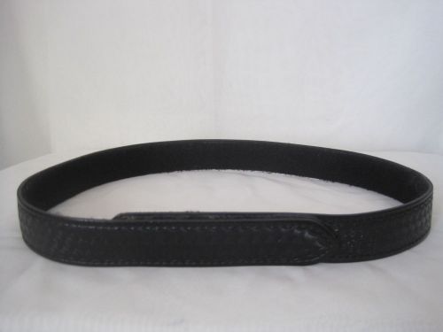 Safariland 1010 Black Leather Velcro Duty Belt 1 1/2&#034; Wide 39&#034; Police Medium 99