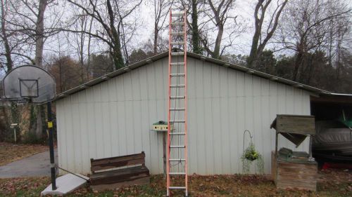 32 foot ft werner extension ladder fiberglass construction extra heavy duty 300 for sale