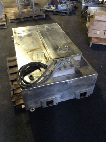 USED RECTANGULAR STAINLESS STEEL TANK