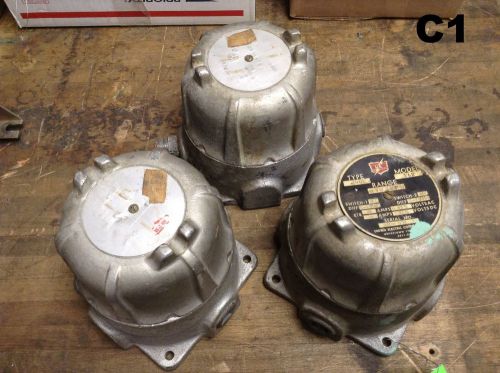 Lot of 3 united electric explosion proof pressure switch model 142 type 196e for sale