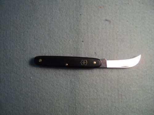Victorinox swiss grafting pruning knife with curved blade black with gold tone for sale