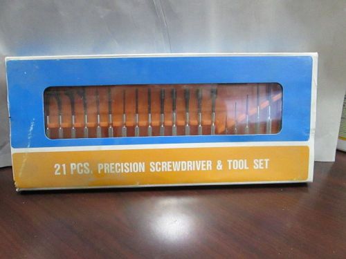 21 PIECE PRECISION SCREWDRIVER AND TOOL SET NEW NEVER USED WITH CASE