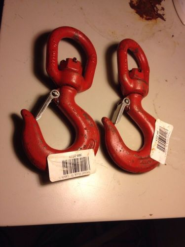 1/2 Ton  Alloy Swivel Hoist Hook with Latch Made In The USA  Nos Pairs